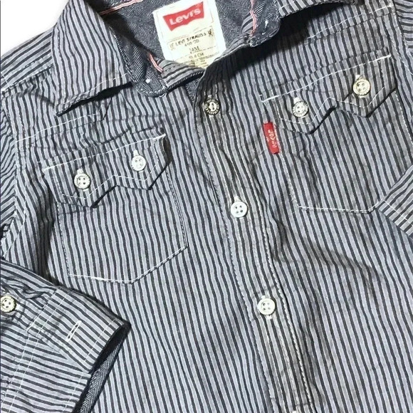 Levi’s  Button Down Shirt - Picture 2 of 5